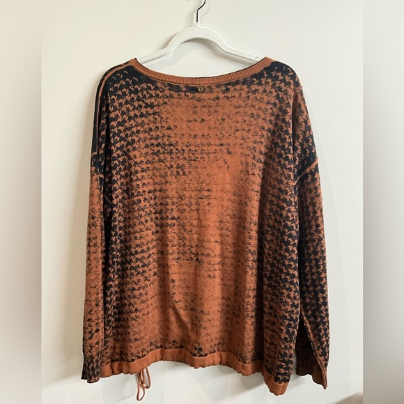 Yest beautiful sweater Size 14 PTP 25 BNWT - Picture 4 of 6